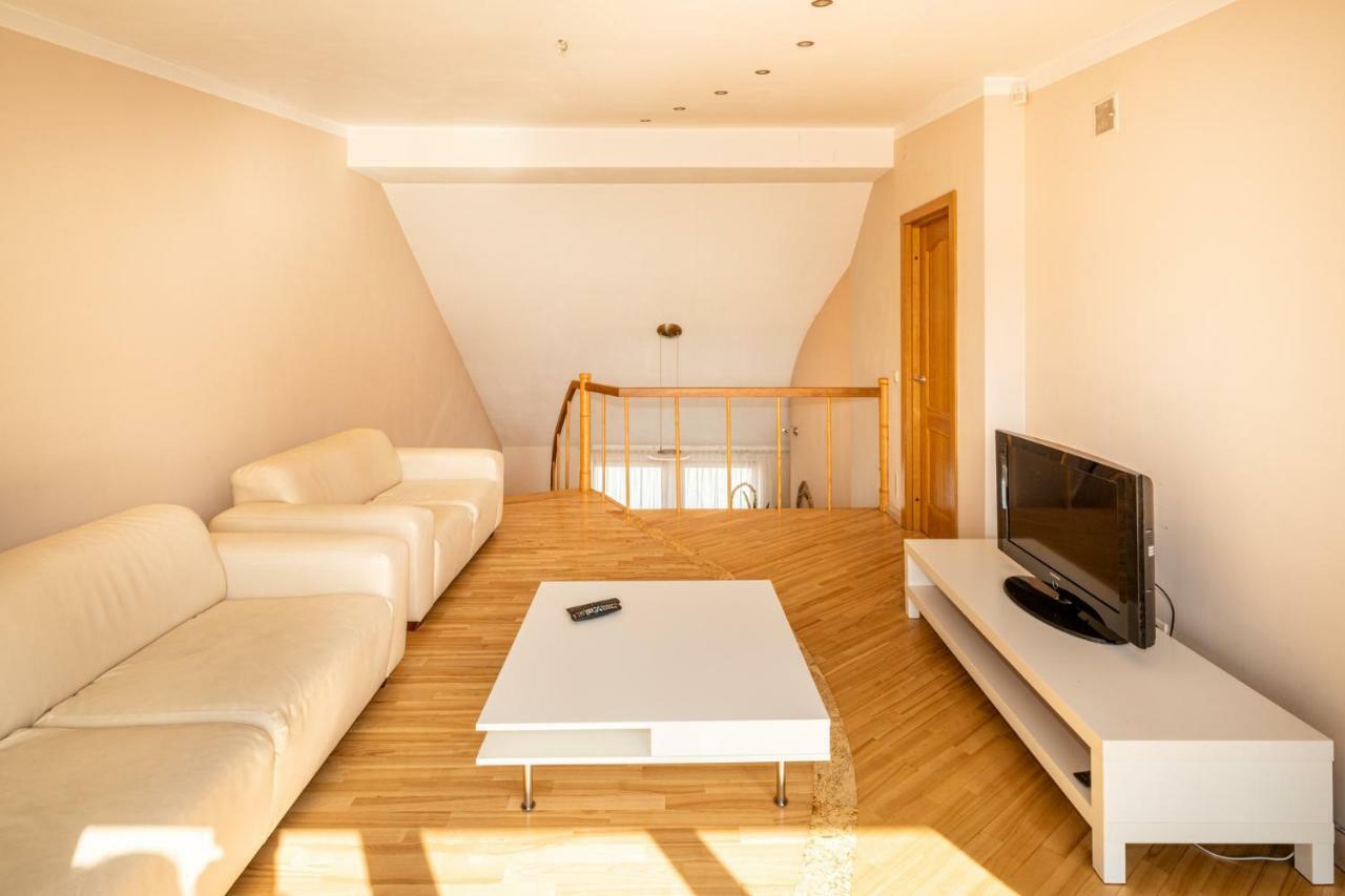 Old Riga Aldaru Street 2 Level Apartment With Terrace 外观 照片